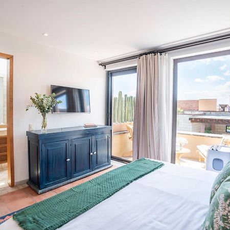 Angelic Centro 2Br, Pool & Jacuzzi, Gated Village 圣米格尔－德阿连德 外观 照片