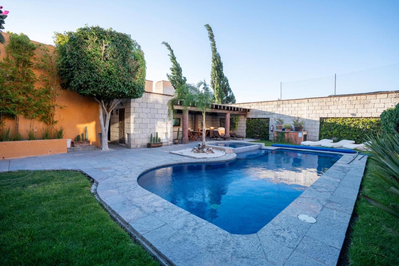 Angelic Centro 2Br, Pool & Jacuzzi, Gated Village 圣米格尔－德阿连德 外观 照片