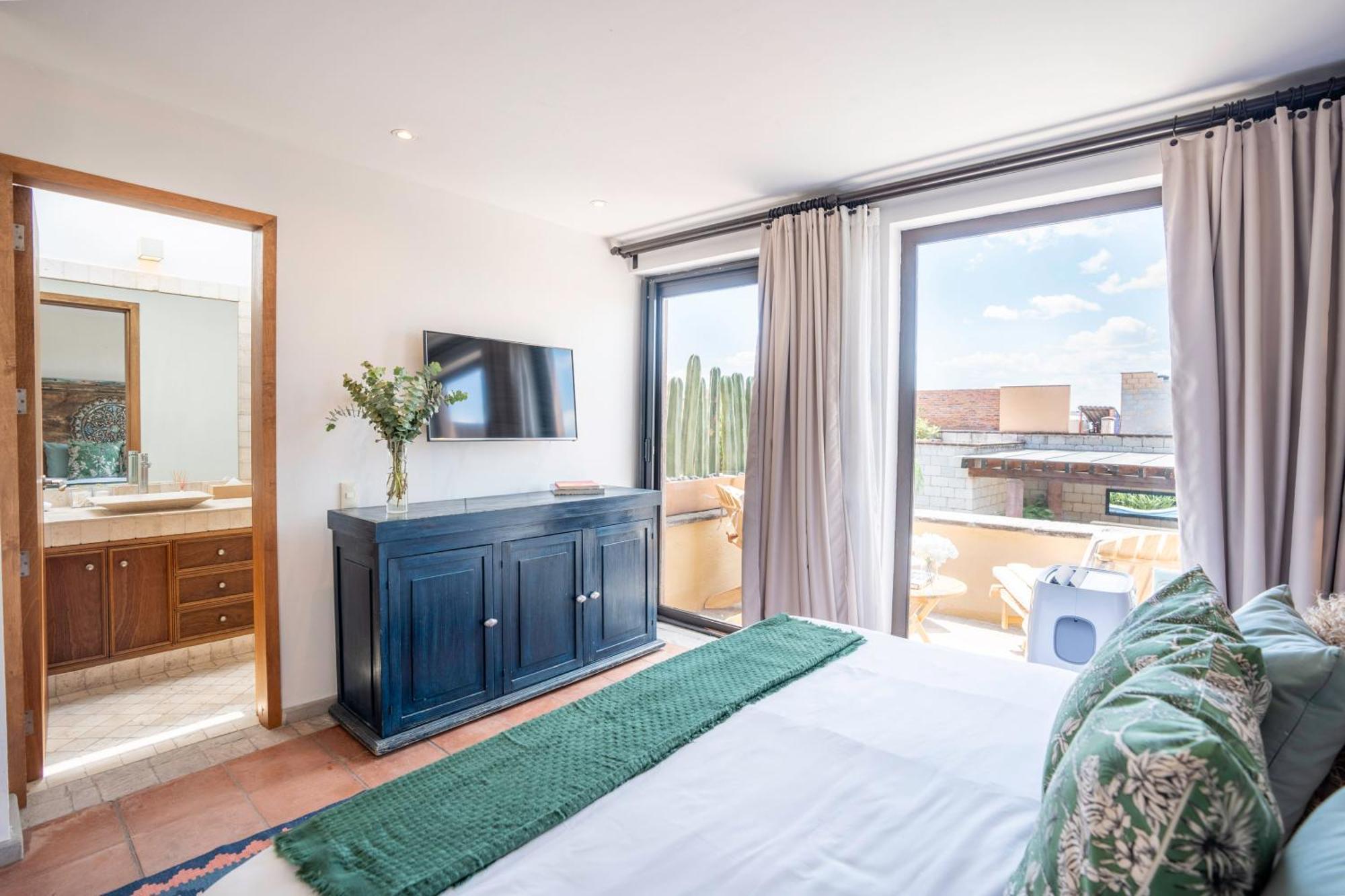 Angelic Centro 2Br, Pool & Jacuzzi, Gated Village 圣米格尔－德阿连德 外观 照片